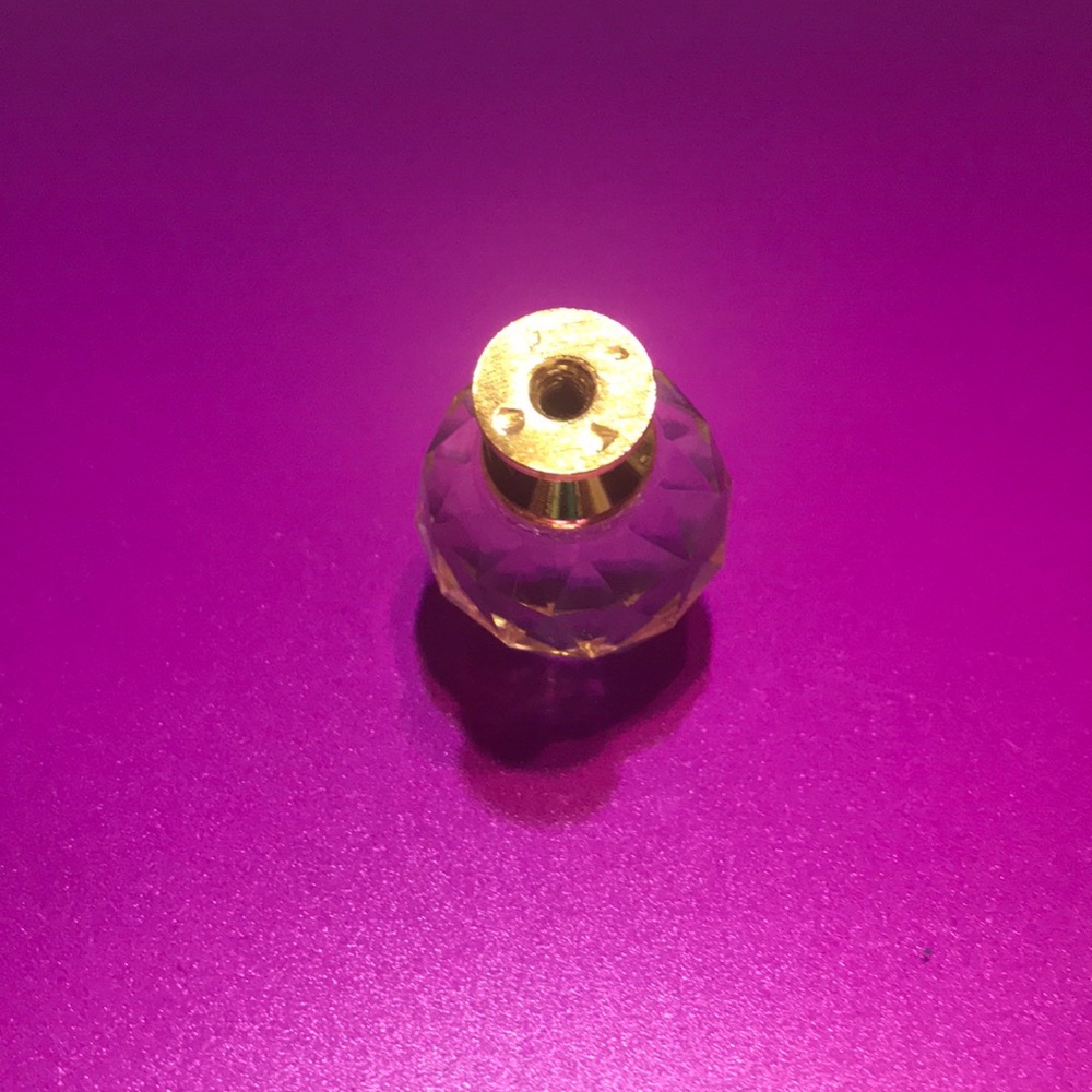 Assorted knobs - Picture 2 of 6